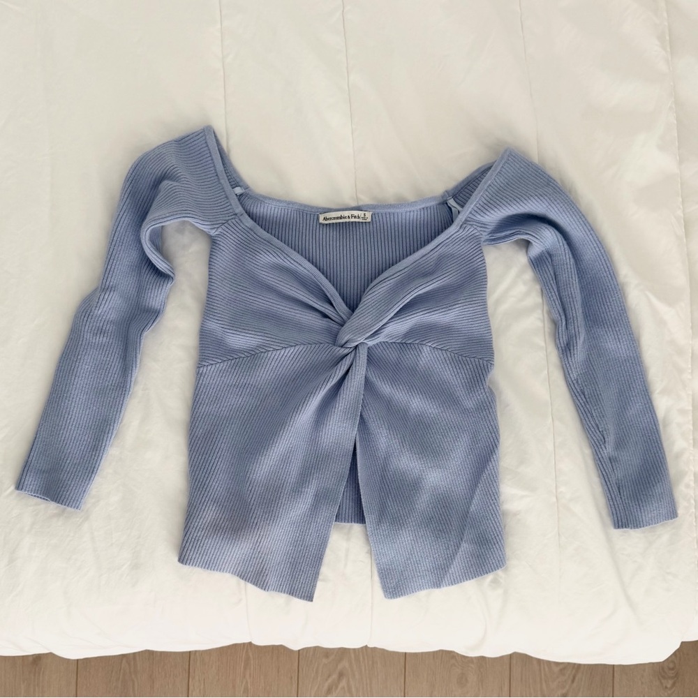 Abercrombie & Fitch Off-the-Shoulder Twist Ribbed Top